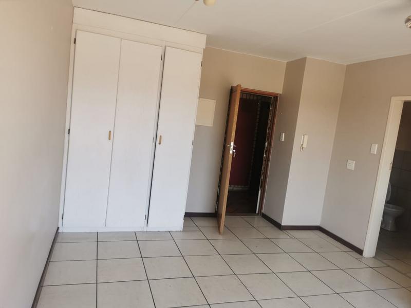 0 Bedroom Property for Sale in Kannoniers Park North West